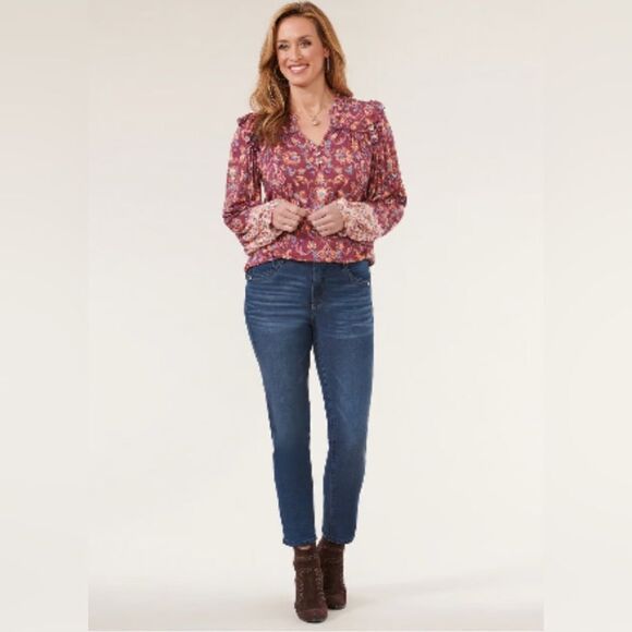 NEW Democracy Blouson Sleeve Ruffle Shoulder V-Neck Print Knit Top Size M - Picture 3 of 9